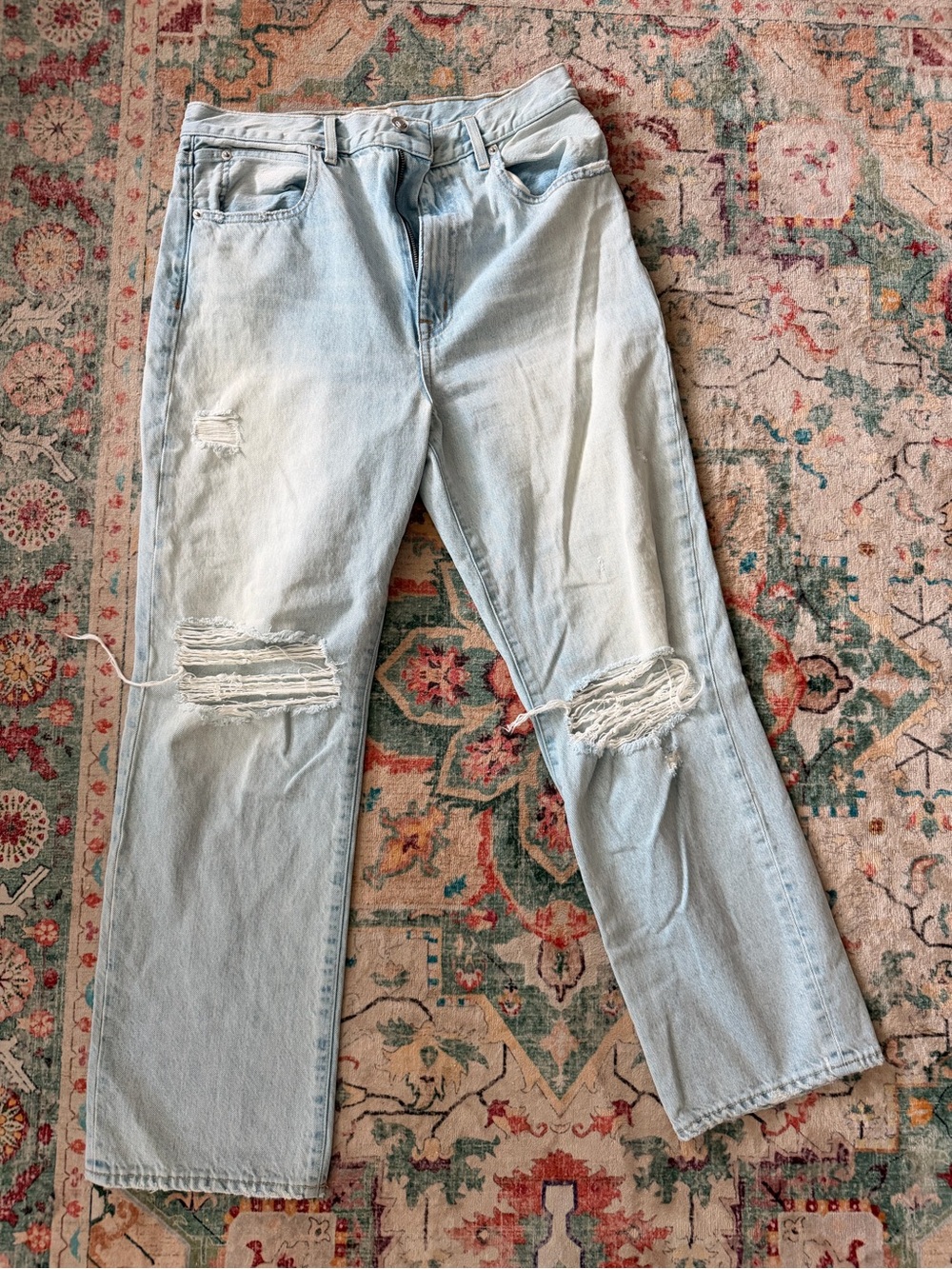 SLVRLAKE Light Blue Straight Women's Jeans with Knee Rips